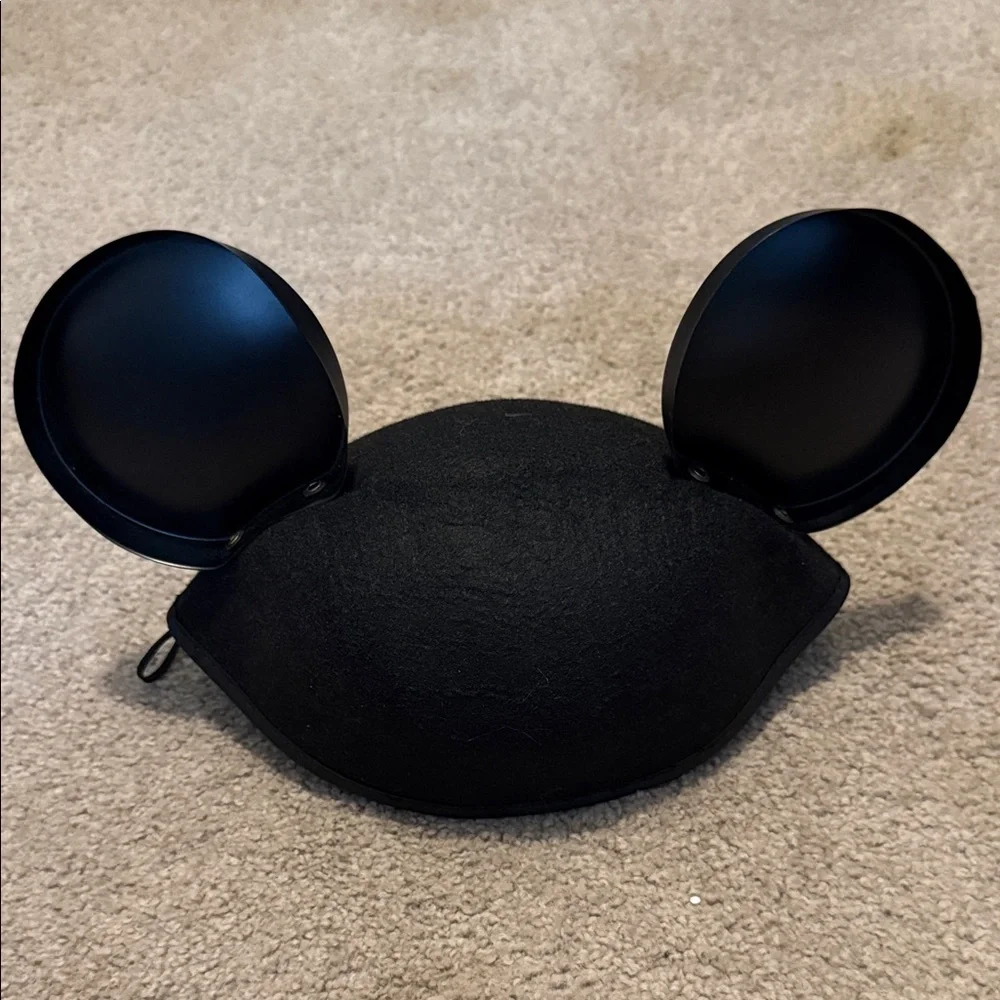 Disney Mickey Mouse Ears Hat - Black and Red - Picture 2 of 6
